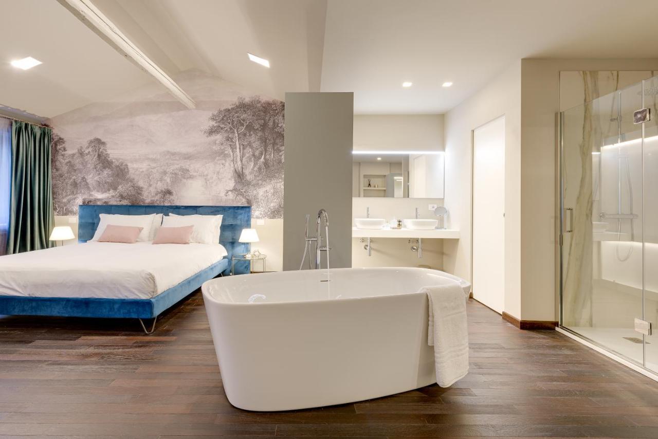 Palazzo Duomo Suites In Udine Center מראה חיצוני תמונה